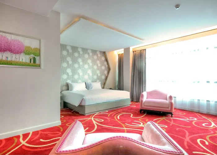 Hotel One One