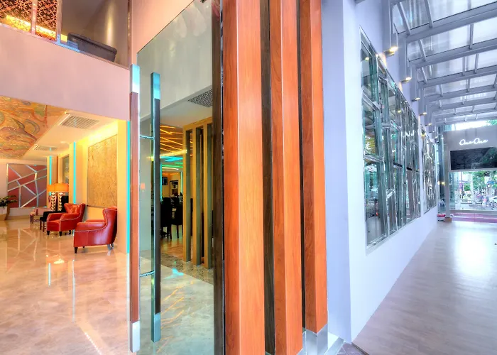 Hotel One One