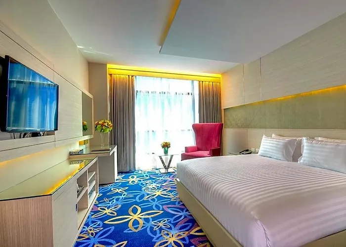 Hotel One One
