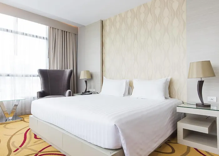Hotel One One