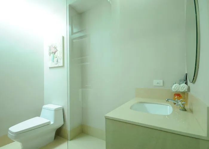 Hotel One One